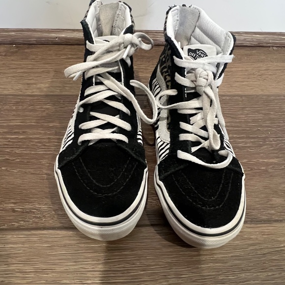 Vans Girls Animal Mix Sk8 High Top Sneakers, Cheetah, Zebra, Sz 2.5, Zip Back - Picture 2 of 10
